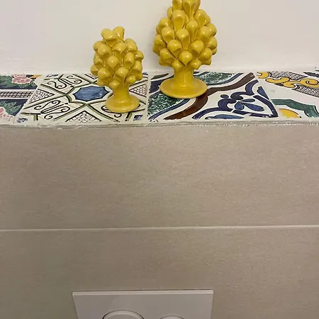 Apartment 21